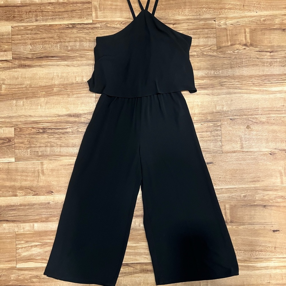 Vince Camuto flowy romper size 4